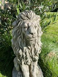 Upright Lion Stone Statue Garden