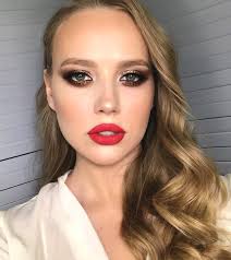 glittery eyeshadow red lipstick makeup