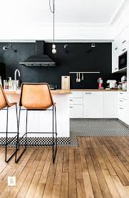 10 timeless kitchen floor tile ideas