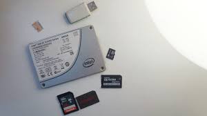 what is flash memory and how does it