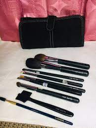 red earth make up bruch set beauty