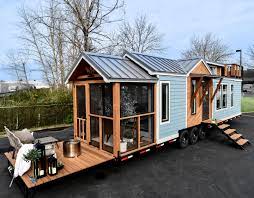 tiny house boosts living e with