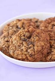 chewy oatmeal raisin cookies sweetest