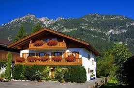 Book haus alpengruss, lofer on tripadvisor: Ferienwohnungen Buchner Garmisch Garmisch Partenkirchen Deutschland Hotel Mix