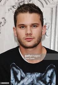 3,135 Jeremy Irvine Photos & High Res Pictures