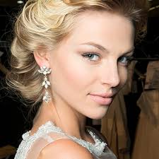 5 key wedding hair and makeup rules to