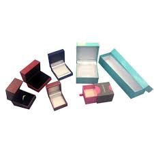 small paper cosmetic jewelry box