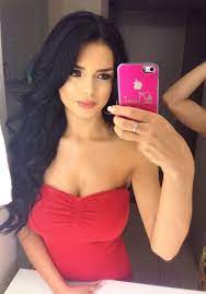These hair colors are a perfect investment for those who want to explore different shades and combinations. Demi Rose Mawby Photo Demi Rose Mawby Demi Rose Rose Hair
