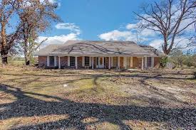 leesville la houses with land