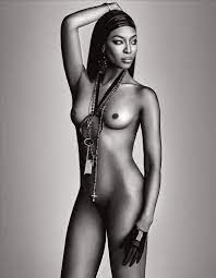 Naomi Campbell Nude - 39 photos