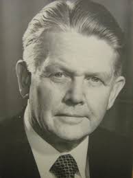 Von 1964 bis 1983 war <b>Wilhelm Weber</b> (1925-1983) Direktor des Instituts. - wilhelm_weber