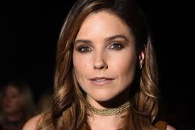 sophia bush of chicago p d on