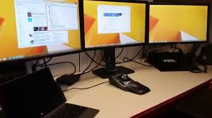 monitors to a laptop docking station