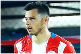 His birthday, what he did before fame, his family life, fun trivia facts, popularity rankings, and more. Gol De Paraguay Angel Romero Pone El 2 1 Ante Peru Diario Expresodiario Expreso