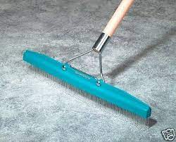 carpet rake includes 18 inch head