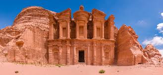 Inside Petra - a Wonder of the World - Guide to the Lost City