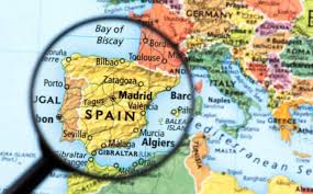 is spain big size and extension of the