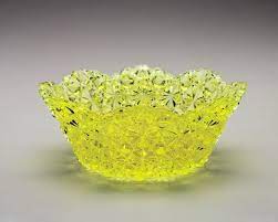 vaseline glass daisy and on bowl