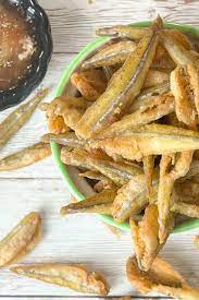 hot and crispy fried smelt fish perfect