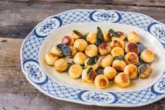 Is there a difference between gnocchi and potato gnocchi?