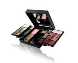 e l f 15 mini makeup kit free with