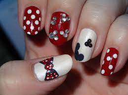 polishlover: kiko 240 - Apple Red & Mickey Mouse Manicure