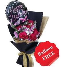 red roses bouquet with free balloon