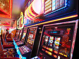 7 Biggest Slot Machine Wins of All Time - The Island 360