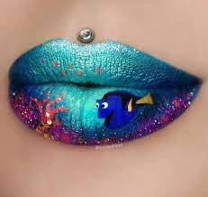 artist turns her lips into works of art