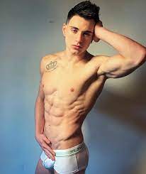 Fit Twink of the Day | Boy Post - Blog about gay boys and twinks 18+