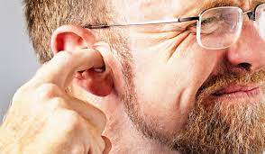 Ein juckreiz im gehörgang oder an der ohrmuschel kann unterschiedliche ursachen haben. Lastiges Ohrenjucken Was Tun Ihr Horgerat De