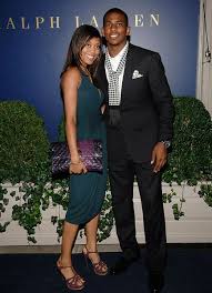 A wedding picture of jada crawley and chris paul. Chris Paul And Jada Crawley Photos News And Videos Trivia And Quotes Famousfix