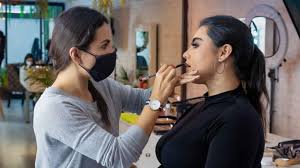 7 qualities of a good makeup artist