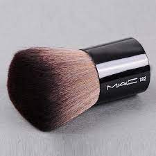 mac face brush review 182 buffer