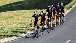 the basics of group ride etiquette