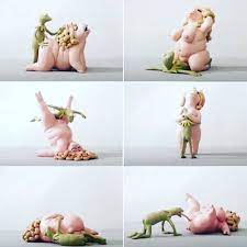 THE ART OF SEX BROUGHT TO YOU BY MISS PIGGY & KERMIT THIS SHOWS THE ART OF  SEX WITH BIG GIRLS & SKINNY GUYS THIS GOES TO SHOW SOCIETY SIZE DONT MATTER