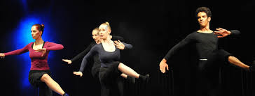 Jazz, the dance, is as experimental, free form and fluid as jazz, the music. Modern Jazz Dance Tanzsuite Die Panorama Tanzbar