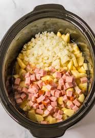slow cooker cheesy potato ham soup