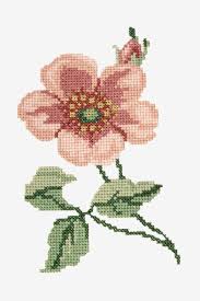 Circled by a wreath of cross stitch green this free embroidery pattern is a different take on your classic floral design. Free Cross Stitch Patterns Dmc By Theme Flowers