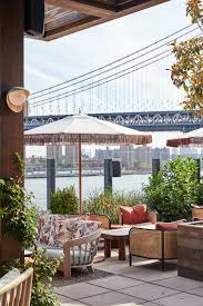 Cubicle dwellers rush for the exits; Soho House S Dumbo Location Has A New Retro Rooftop Lounge And Taco Stand 6sqft