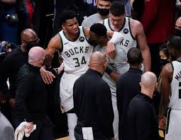 Bucks forward giannis antetokounmpo suffered a left knee injury during a game 4 loss to the. Sjnj8va5sgkwum