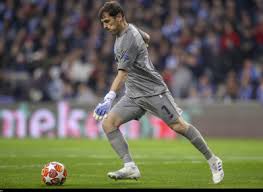 💼 @fundacion.realmadrid ⚽️ former player @realmadrid, @sefutbol & @fcporto 👋🏼 @laliga bit.ly/ikertiktok. I Very Much Doubt Casillas Will Play Professional Football Again Says Spanish Cardiologist