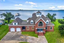 moss lake homes real estate