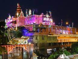 Shri krishna janmashtami 2019, श्रीकृष्ण जन्माष्टमी के लिए सजी जन्मभूमि, दुनिया भर से जुटे श्रद्धालु, सख्त सुरक्षा इंतजाम - krishna janmbhoomi in mathura is ready to celebrate ...