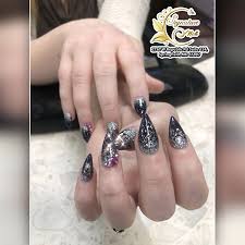 signature nails
