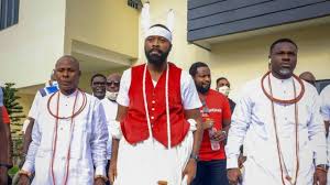 Christian tshola, a renowned nigerian prophet and founder, lekki solution ground has congratulated the newly crowned king of warri, his royal highnesses, tshola emiko, on his emergence as the 21st olu of warri. Yt1dvdim1 Nplm