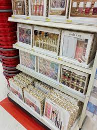 new e l f holiday 2016 sets target