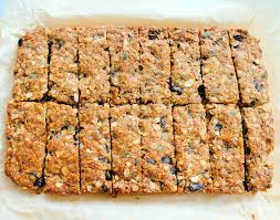 oats and dried fruit bars recipe