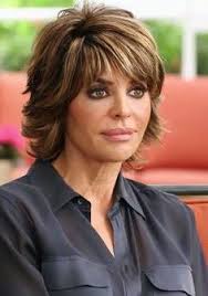 The lining for the short length hairstyles for overweight over 50 can be used by creating bob haircut so you will get some volume in the side. Shoulder Length Hairstyles For Over 50 And Overweight
