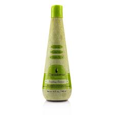 The best product for frizzy hair helps slick down your locks and makes them more manageable. Macadamia Natural Oil Smoothing Shampoo Daily Shampoo For Frizz Free Hair 300ml 10oz All Hair Types Free Worldwide Shipping Strawberrynet Fj